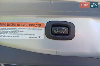 Внедорожник / Кроссовер Mitsubishi Outlander 2014 в 