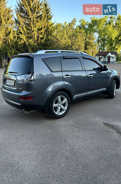 Внедорожник / Кроссовер Mitsubishi Outlander 2008 в 