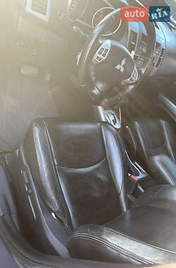 Внедорожник / Кроссовер Mitsubishi Outlander 2008 в 