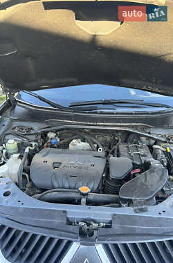 Внедорожник / Кроссовер Mitsubishi Outlander 2008 в 
