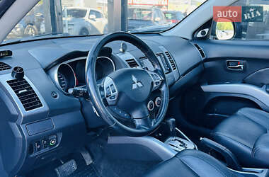 Внедорожник / Кроссовер Mitsubishi Outlander 2007 в 