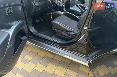 Позашляховик / Кросовер Mitsubishi Outlander 2010 в 