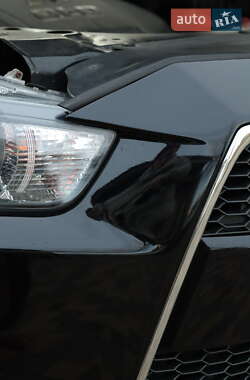 Позашляховик / Кросовер Mitsubishi Outlander 2010 в 