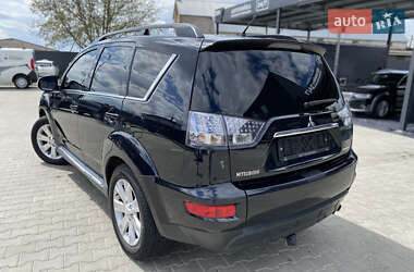 Внедорожник / Кроссовер Mitsubishi Outlander 2011 в 