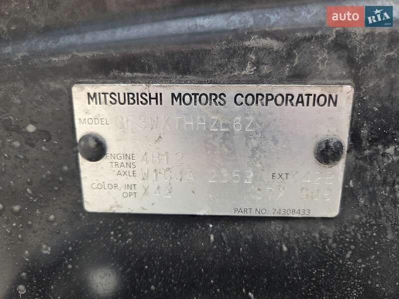 Внедорожник / Кроссовер Mitsubishi Outlander 2013 в Киеве