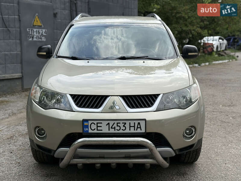 Внедорожник / Кроссовер Mitsubishi Outlander 2008 в 