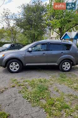 Позашляховик / Кросовер Mitsubishi Outlander 2008 в Чернівцях