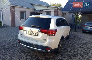 Внедорожник / Кроссовер Mitsubishi Outlander 2018 в 