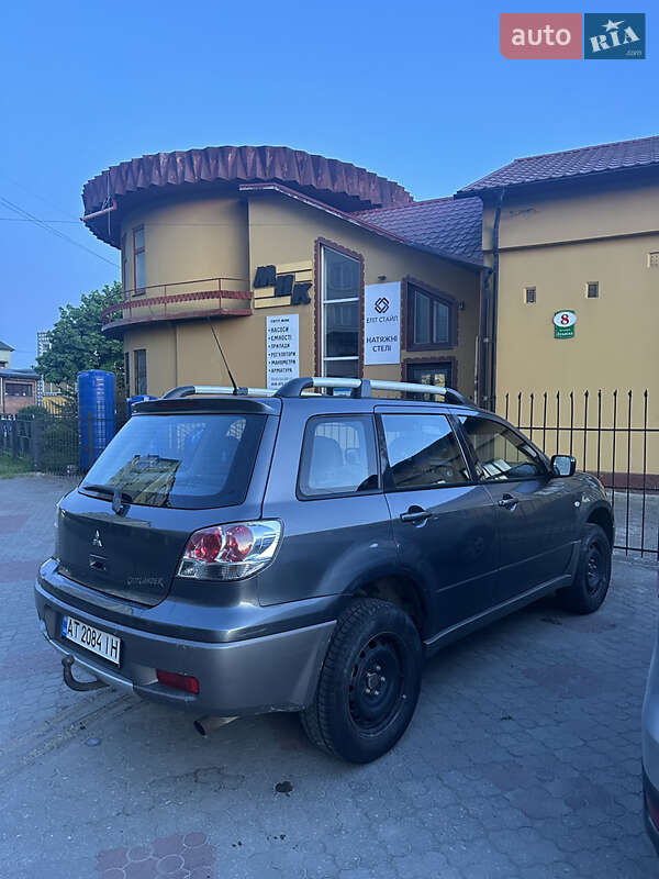 Позашляховик / Кросовер Mitsubishi Outlander 2003 в Івано-Франківську