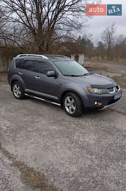 Внедорожник / Кроссовер Mitsubishi Outlander 2008 в 