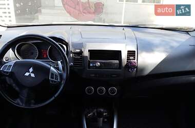 Внедорожник / Кроссовер Mitsubishi Outlander 2007 в 