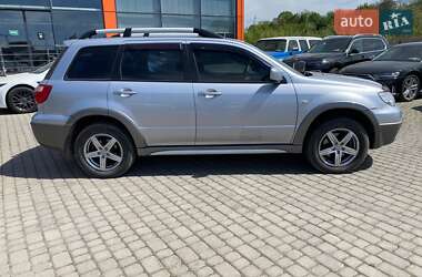 Внедорожник / Кроссовер Mitsubishi Outlander 2006 в 