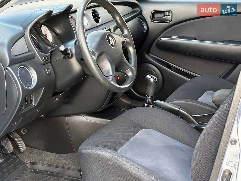 Позашляховик / Кросовер Mitsubishi Outlander 2008 в Одесі