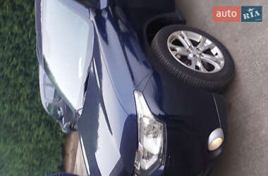 Внедорожник / Кроссовер Mitsubishi Outlander 2013 в 