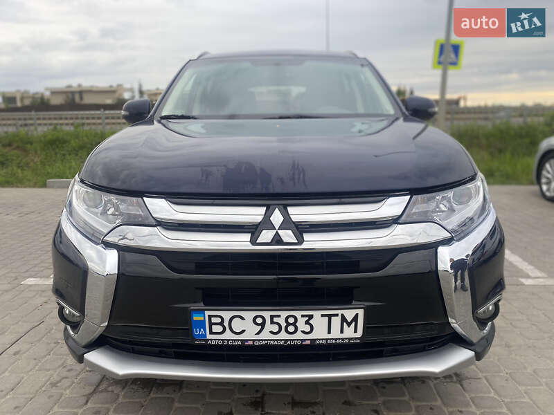 Mitsubishi Outlander 2016