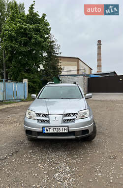 Позашляховик / Кросовер Mitsubishi Outlander 2006 в 