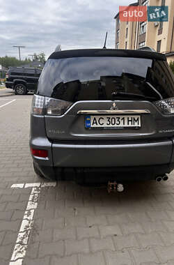 Позашляховик / Кросовер Mitsubishi Outlander 2010 в 