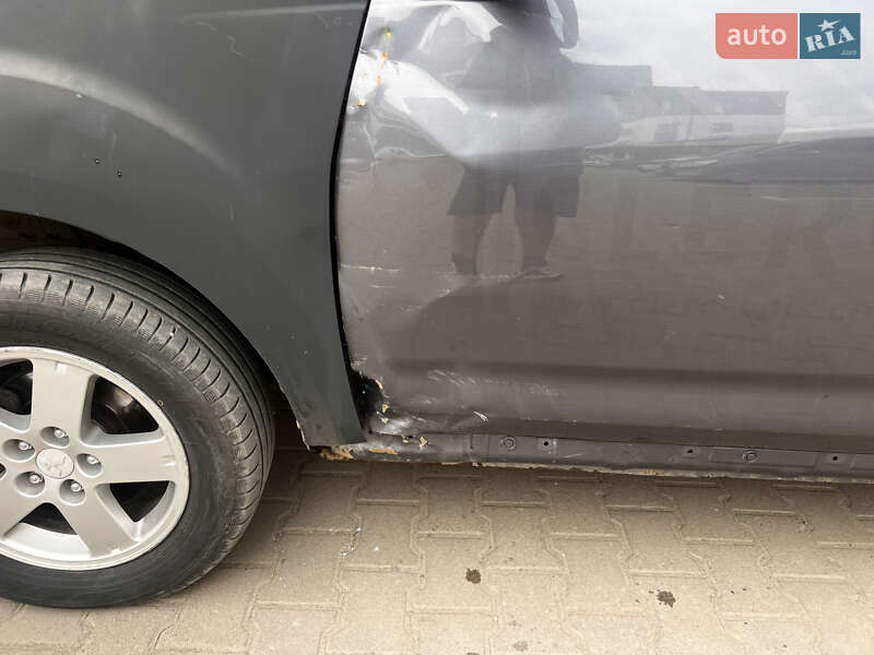 Внедорожник / Кроссовер Mitsubishi Outlander 2010 в Ковеле