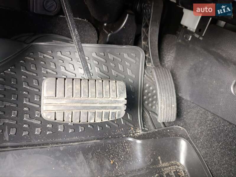 Внедорожник / Кроссовер Mitsubishi Outlander 2018 в Киеве