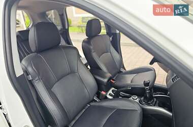 Внедорожник / Кроссовер Mitsubishi Outlander 2011 в 