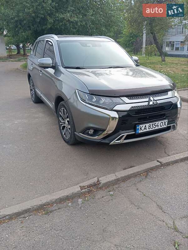 Mitsubishi Outlander 2017