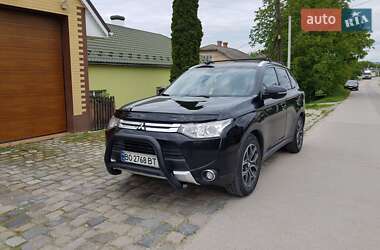 Внедорожник / Кроссовер Mitsubishi Outlander 2015 в Чорткове