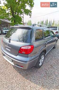 Внедорожник / Кроссовер Mitsubishi Outlander 2008 в 