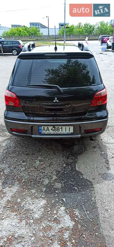 Внедорожник / Кроссовер Mitsubishi Outlander 2008 в 