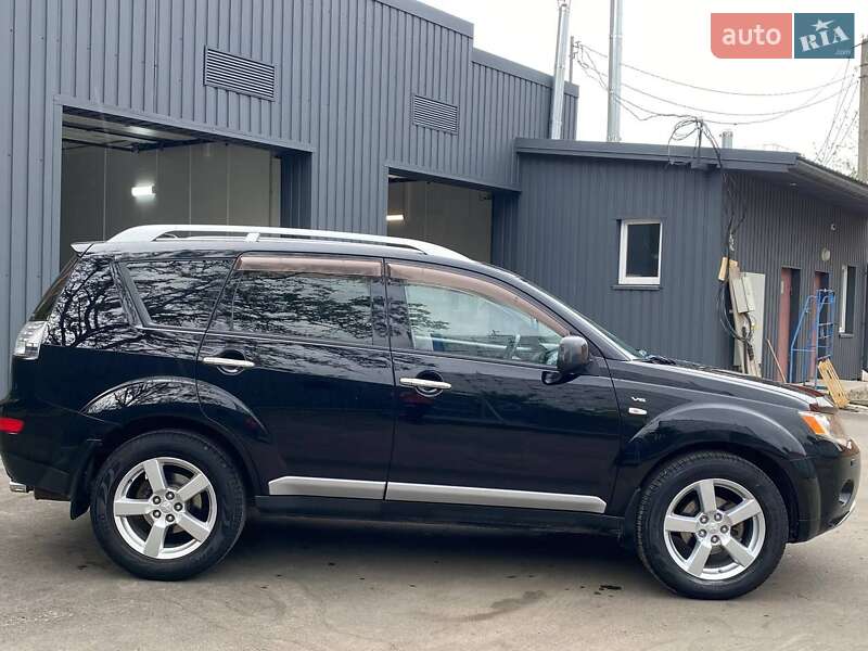 Внедорожник / Кроссовер Mitsubishi Outlander 2007 в Полтаве