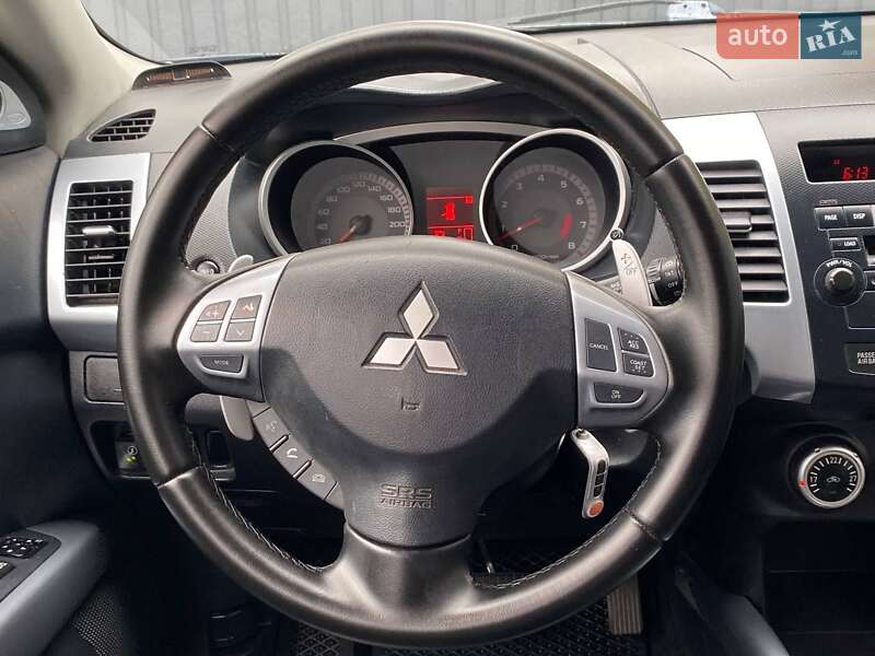 Внедорожник / Кроссовер Mitsubishi Outlander 2007 в Полтаве