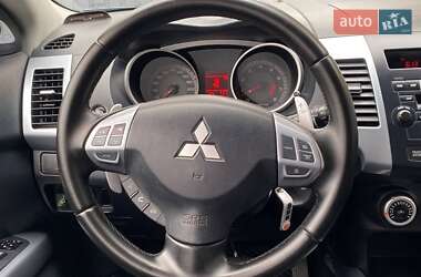 Позашляховик / Кросовер Mitsubishi Outlander 2007 в 