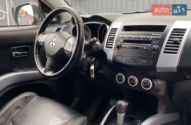 Позашляховик / Кросовер Mitsubishi Outlander 2007 в 