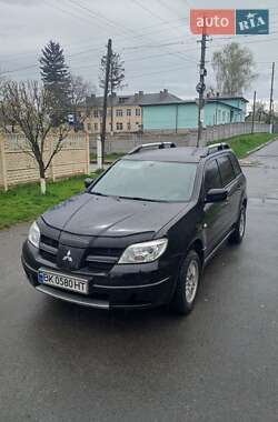 Позашляховик / Кросовер Mitsubishi Outlander 2007 в 