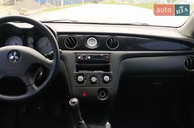Позашляховик / Кросовер Mitsubishi Outlander 2003 в 