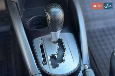 Внедорожник / Кроссовер Mitsubishi Outlander 2011 в 