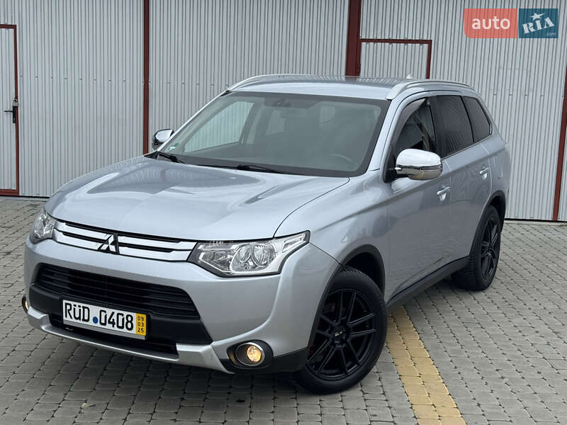 Mitsubishi Outlander 2015
