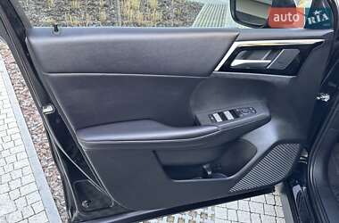 Внедорожник / Кроссовер Mitsubishi Outlander 2022 в 