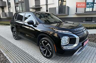 Mitsubishi Outlander 2022