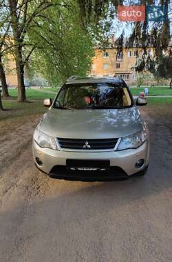 Позашляховик / Кросовер Mitsubishi Outlander 2008 в Прилуках