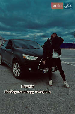 Внедорожник / Кроссовер Mitsubishi Outlander 2012 в Харькове