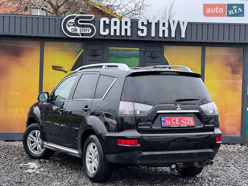 Позашляховик / Кросовер Mitsubishi Outlander 2010 в Стрию