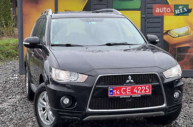 Внедорожник / Кроссовер Mitsubishi Outlander 2010 в 