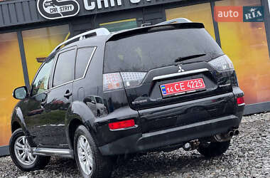 Внедорожник / Кроссовер Mitsubishi Outlander 2010 в 