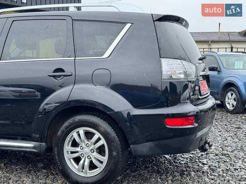Позашляховик / Кросовер Mitsubishi Outlander 2010 в Стрию