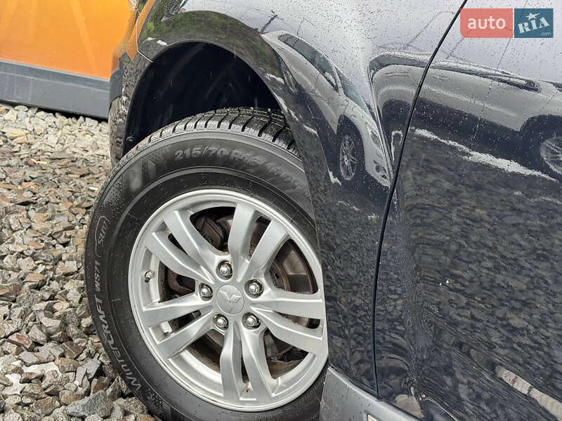Позашляховик / Кросовер Mitsubishi Outlander 2010 в Стрию