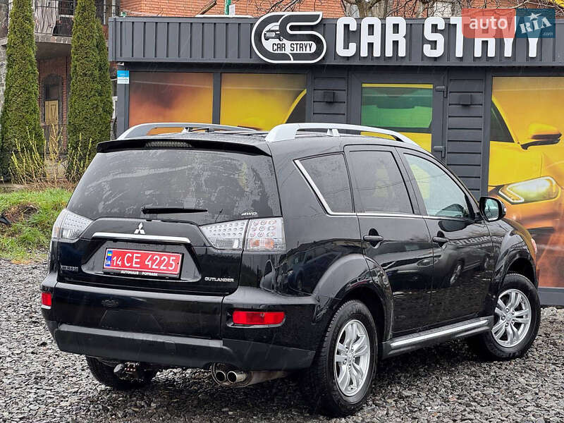 Позашляховик / Кросовер Mitsubishi Outlander 2010 в Стрию