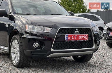 Позашляховик / Кросовер Mitsubishi Outlander 2010 в 