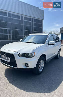 Внедорожник / Кроссовер Mitsubishi Outlander 2011 в Харькове