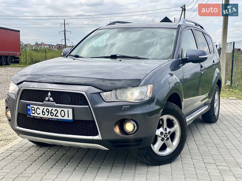 Mitsubishi Outlander 2010