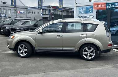Внедорожник / Кроссовер Mitsubishi Outlander 2009 в 